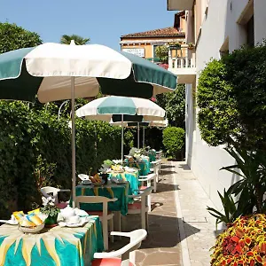  Hotel Santa Lucia Italia